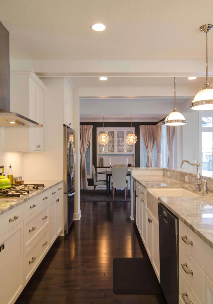 Two-tone-kitchen-schemes